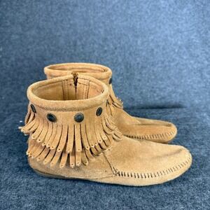 Minnetonka 697T Double Fringe Side Zip Suede Moccasin Ankle Boots Tan Womens 8.5